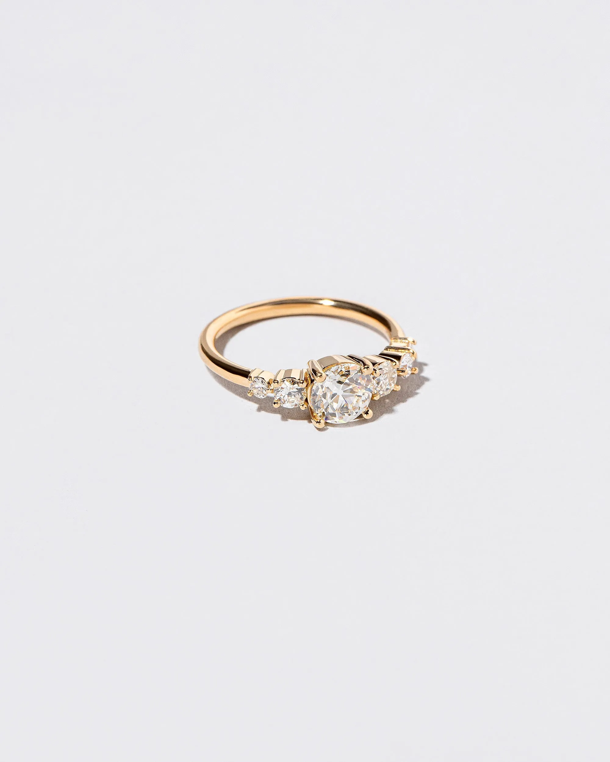 Capella Ring - Grand White Diamond