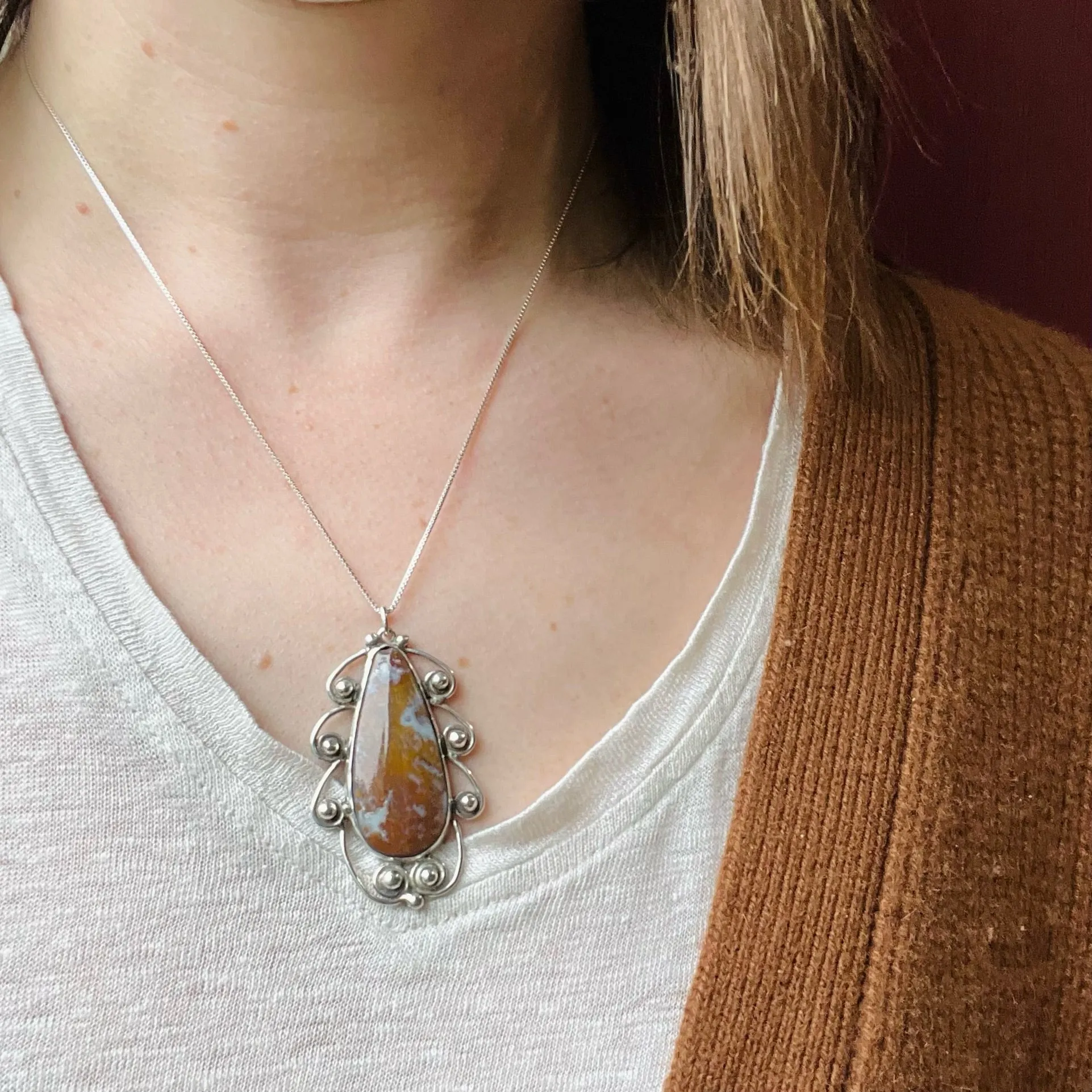 Coffee & Cream Agate in Scrolled Silver Pendant