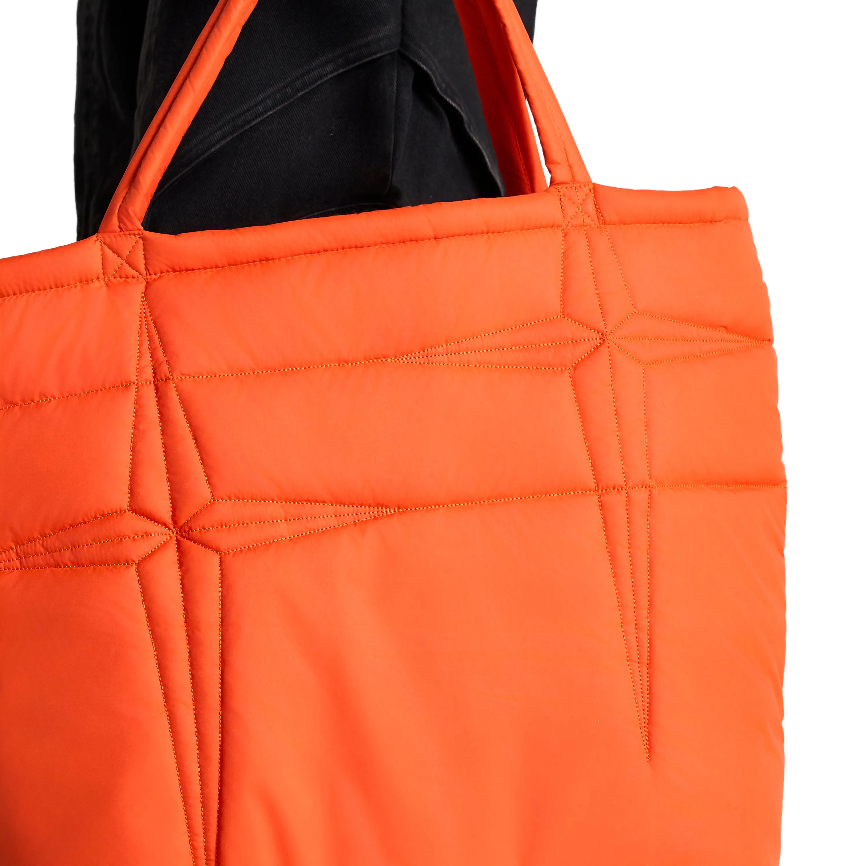 GUNDAM STARS PUFFER BAG (ORANGE)