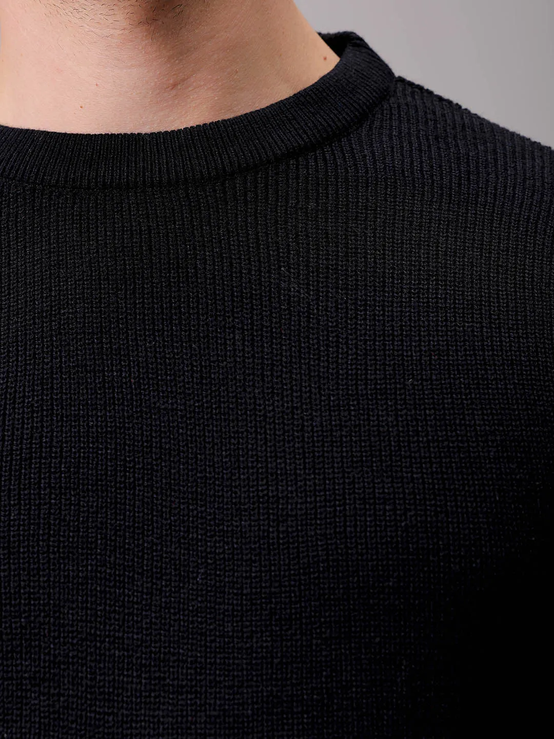 Men's Black Relaxed Fit Textured Crew Neck Sweater