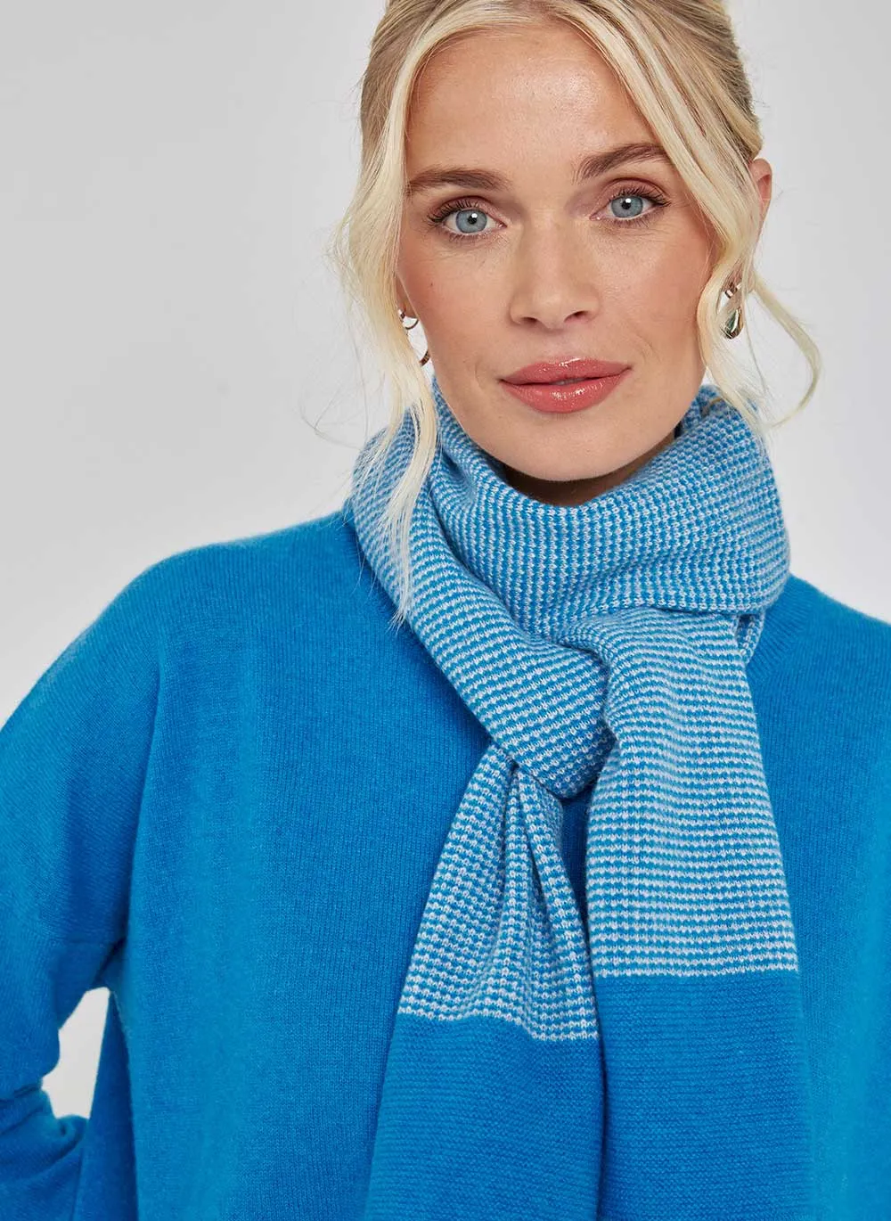 Textured Cashmere Scarf - Hockney Blue