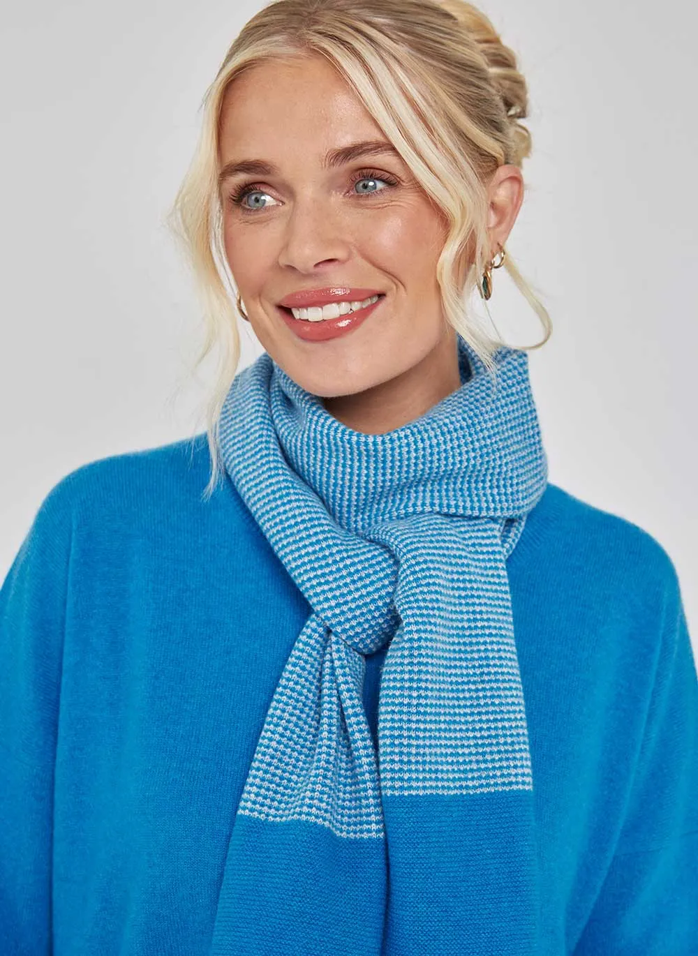 Textured Cashmere Scarf - Hockney Blue