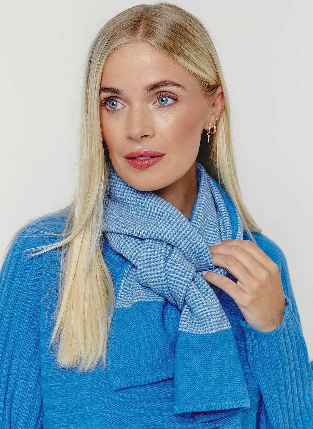 Textured Cashmere Scarf - Hockney Blue